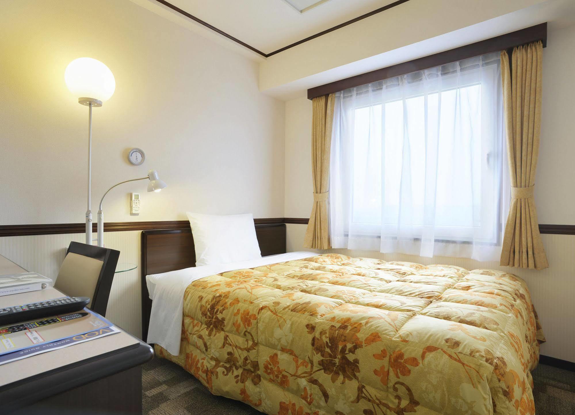 Toyoko Inn Shin-Yamaguchi-Eki Shinkansen-Guchi Kültér fotó