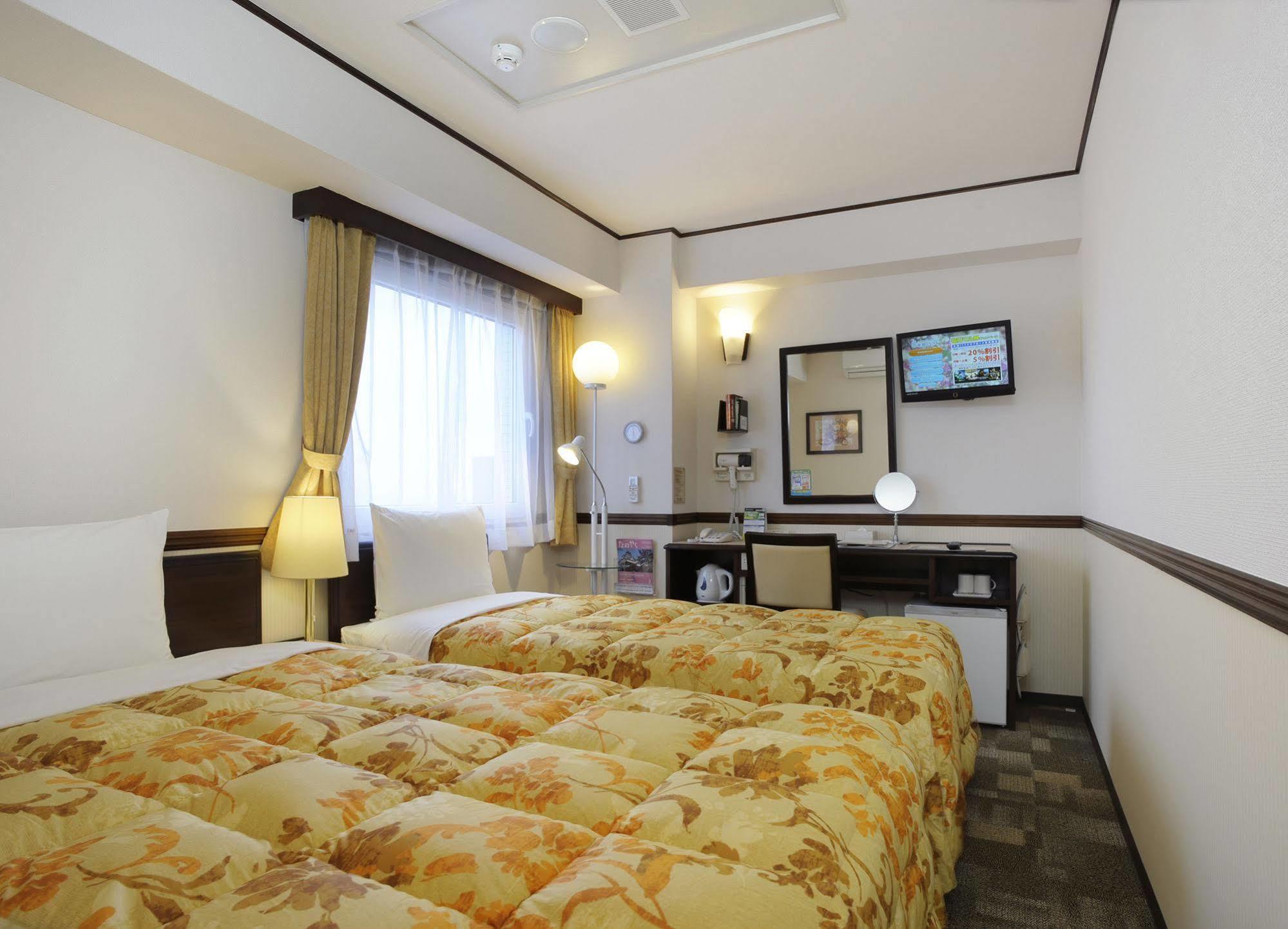 Toyoko Inn Shin-Yamaguchi-Eki Shinkansen-Guchi Kültér fotó