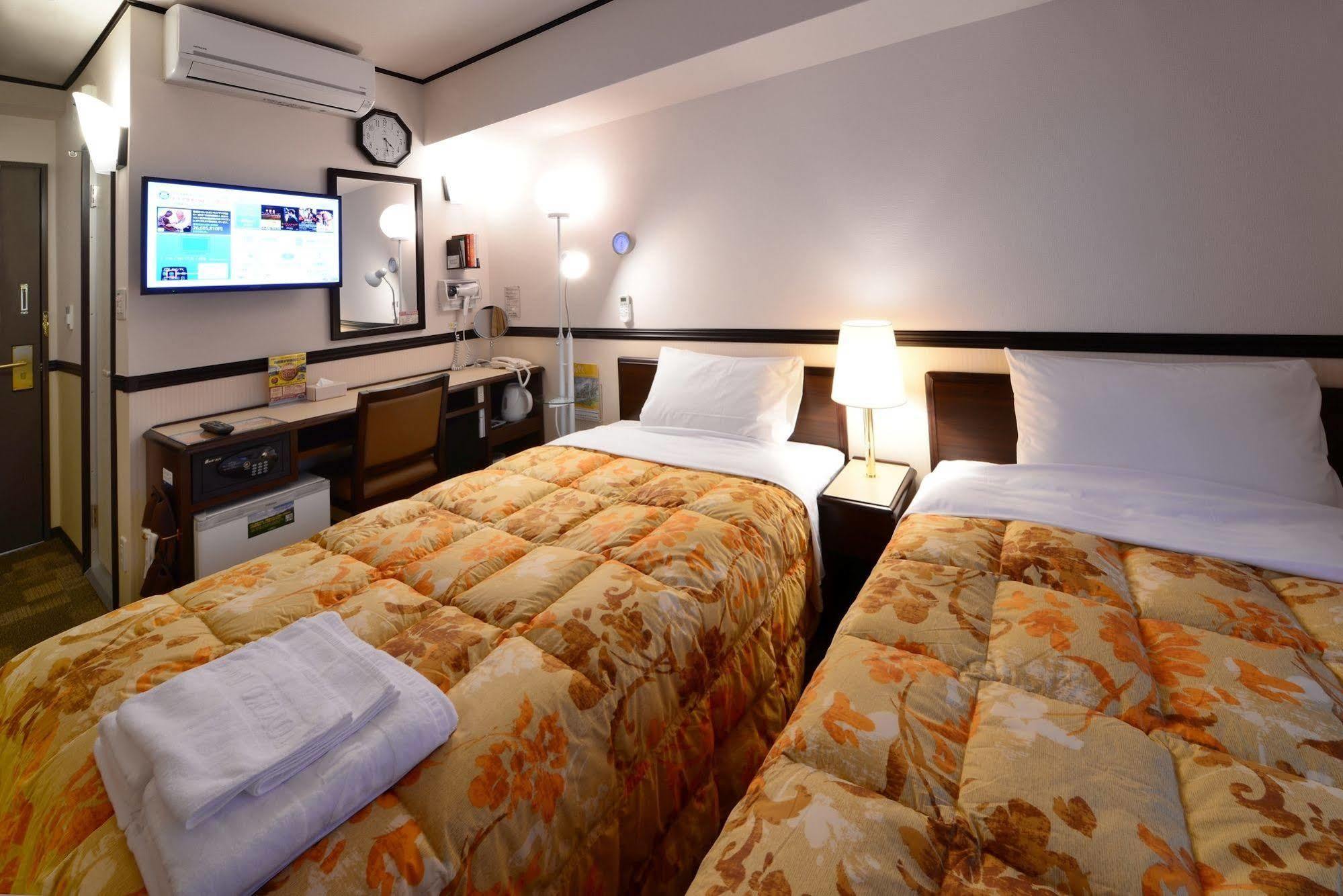 Toyoko Inn Shin-Yamaguchi-Eki Shinkansen-Guchi Kültér fotó